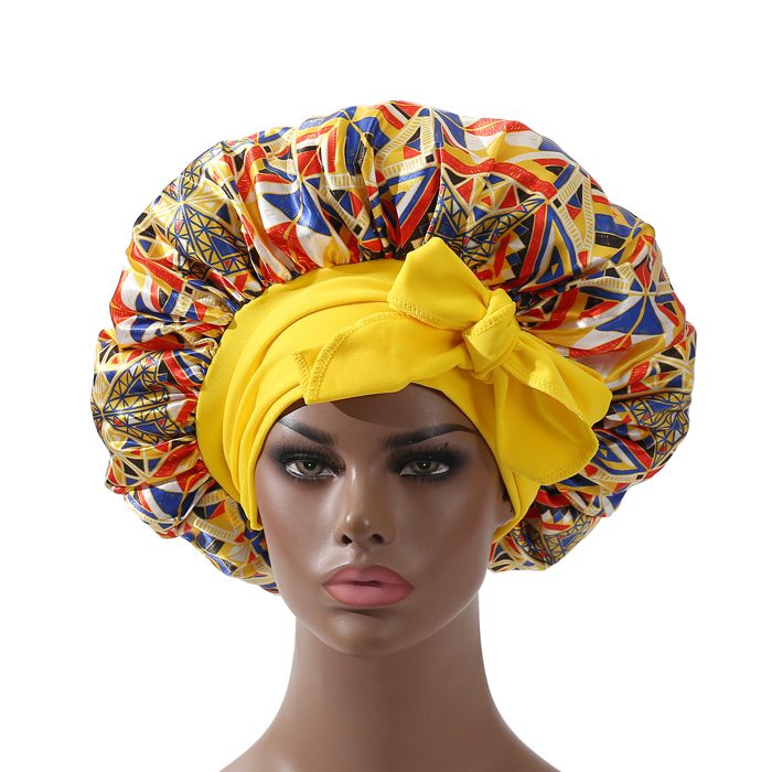 Bonnet en satin extra large à longue queue